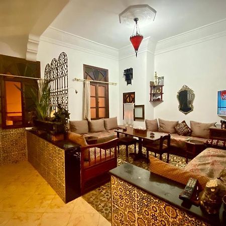 Appartement Meuble 5 Personnes En Plein Centre Ville ราบัต ภายนอก รูปภาพ