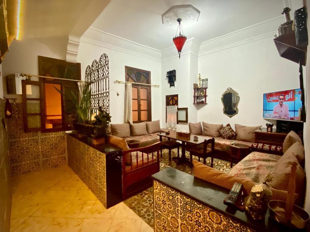 Appartement Meuble 5 Personnes En Plein Centre Ville ราบัต ภายนอก รูปภาพ